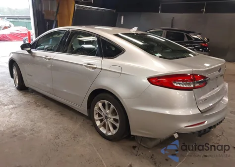 2019 Ford Fusion Hybrid Se z USA, uszkodzony, nr VIN 3FA6P0LUXKR111037